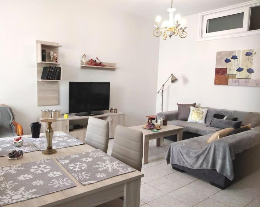 Vion Place Pilos Kültér fotó